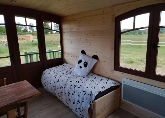 Sejour Pittoresque En Roulotte Equipee - Fr-1-410-455 Semesterbostad